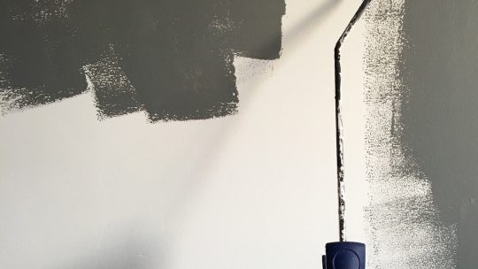 Gør-det-selv malerprojekter – Sådan regner du prisen ud pr. m2
